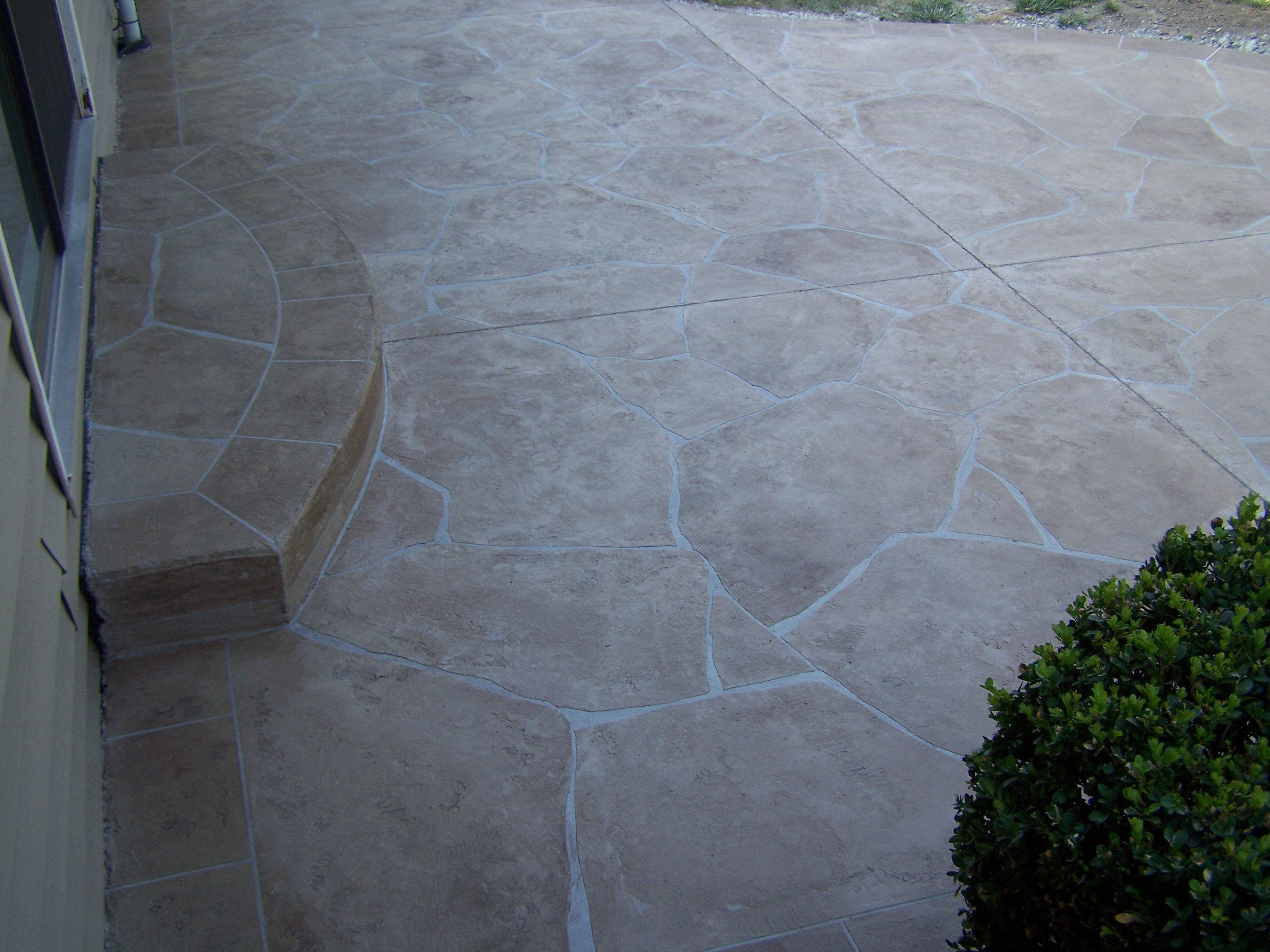 Warum Polyment-Bodenbeschichtungen die perfekte Wahl für Terrassen und Gehwege sind